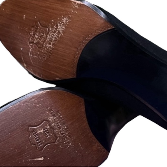 Stuart Weitzman vtg Black Suede and leather high heels🔥 size woman’s 7 B - Picture 3 of 9